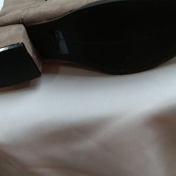 Ankle boots by Etc light brown suede low heels lightly worn. - Picture 6 of 7